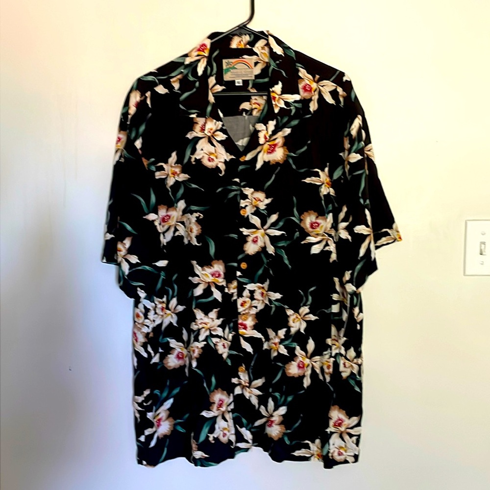 NWT Paradise Found Black Star Orchid Hawaiian Shirt XL
